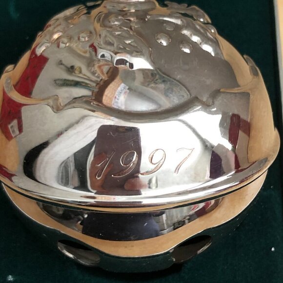 Vintage 1997 Holly Bell by Reed & Barton Silver Plated Christmas Ornament in Box - Picture 4 of 8